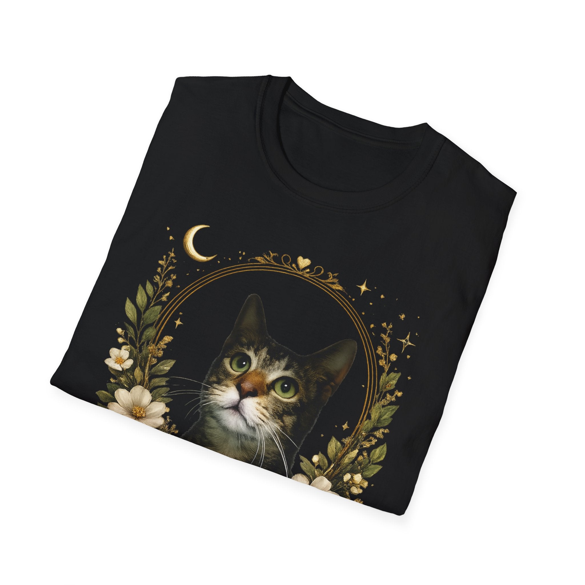 Cat Portrait T-Shirt – Vintage Floral Tabby Tee