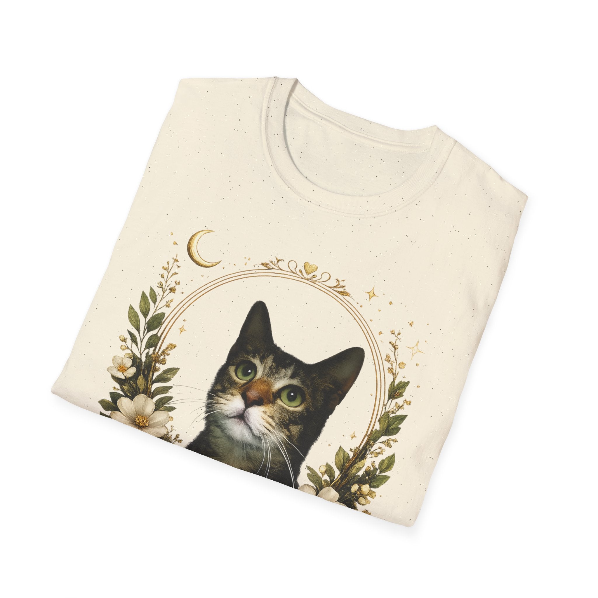 Cat Portrait T-Shirt – Vintage Floral Tabby Tee