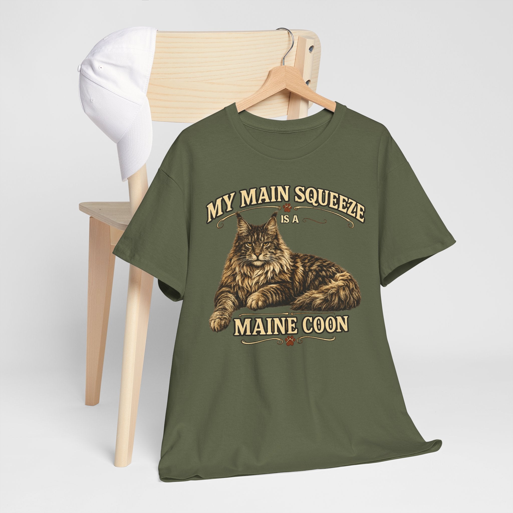 Maine Coon Cat T-Shirt — "My Main Squeeze" Vintage Cat Lover Tee